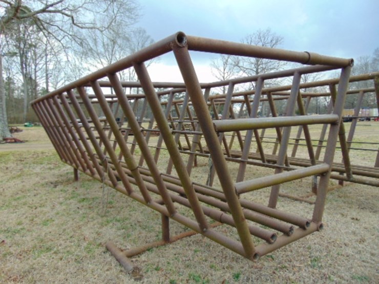 20'-pipe-hay-feeder-image-3