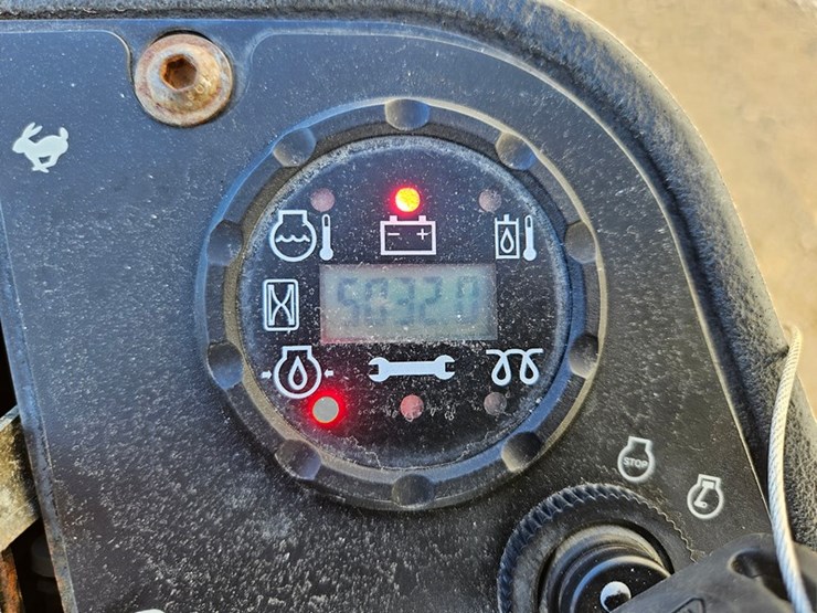 john-deere-7400-image-17