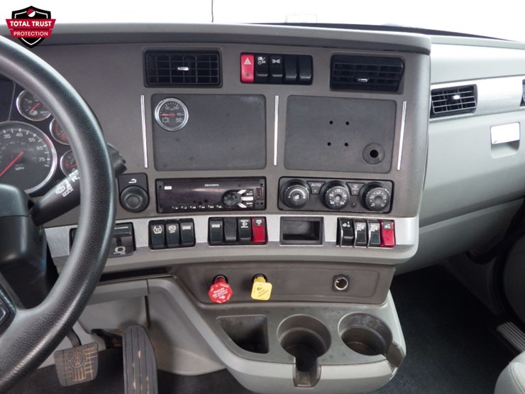 2019-kenworth-t880-image-18