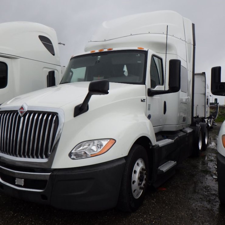 2019 INTERNATIONAL LT