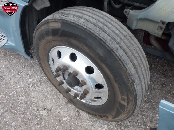 2022-peterbilt-579-image-25