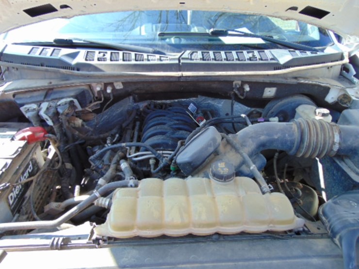 2019-ford-f150-xl-image-3