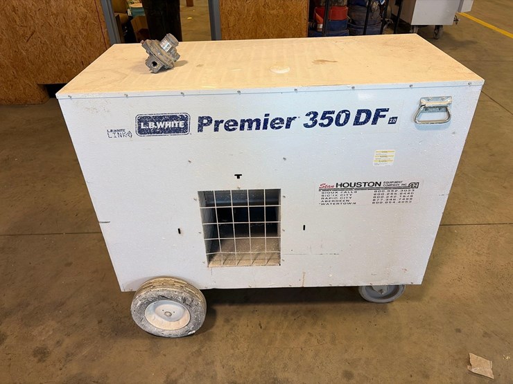 l.b.-white-premier-350-df-portable-heater-image-4