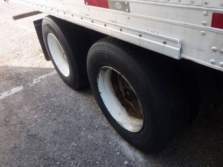 2017-utility-3000r-image-8