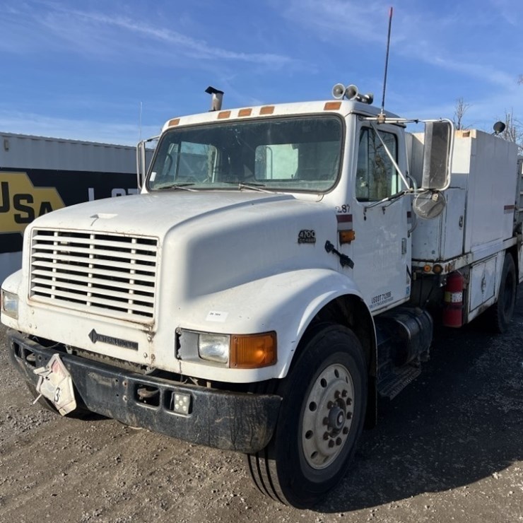 1990 INTERNATIONAL 4900
