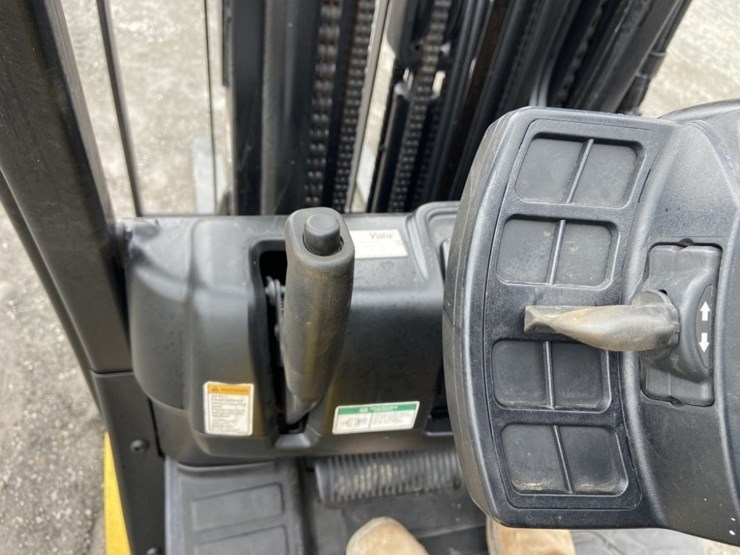 2017-yale-veracitor-60vx-forklift-image-20