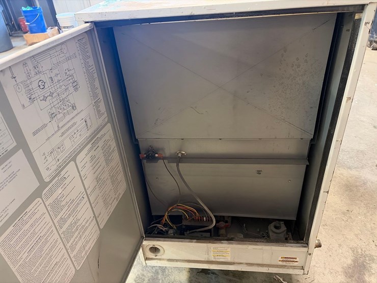 l.b.-white-premier-350df-heater-image-6