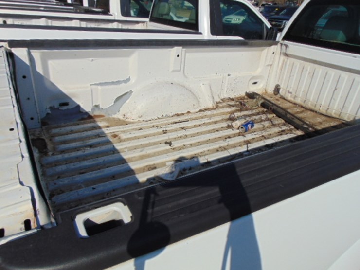 2012-ford-f150-xl-image-4