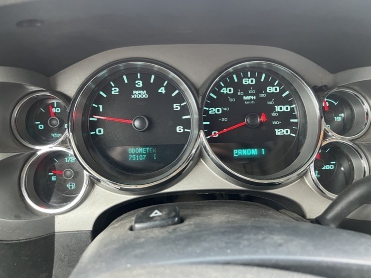 2011-gmc-sierra-extra-cab-pickup-image-29