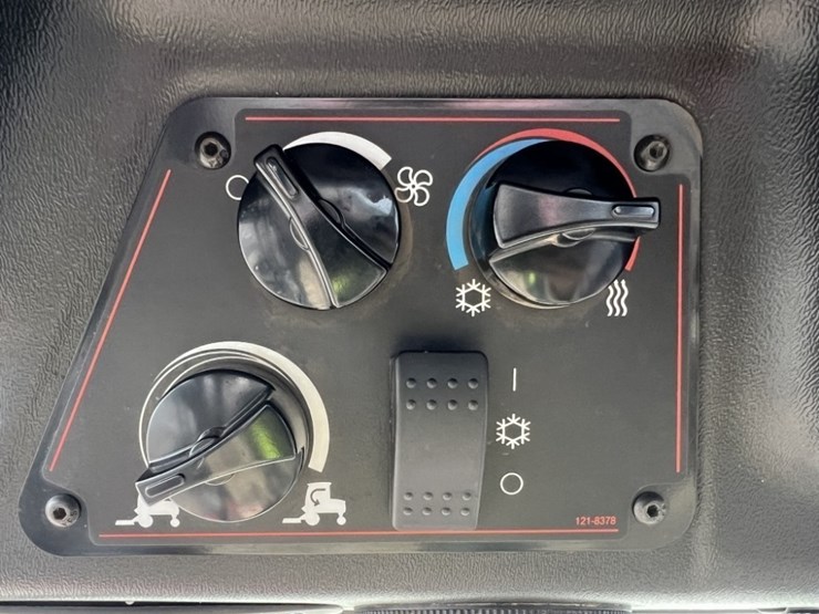 2017-toro-groundsmaster-5910-image-23