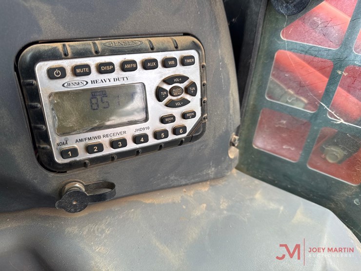 2018-kubota-svl95-2s-image-19