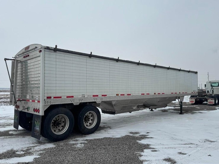 2017-timpte-hopper-bottom-image-3