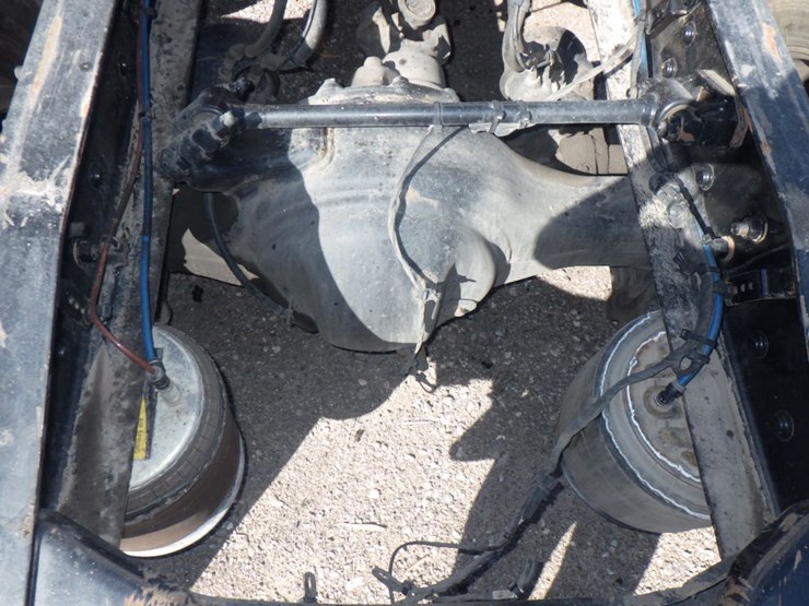 2022-freightliner-cascadia-126-image-12