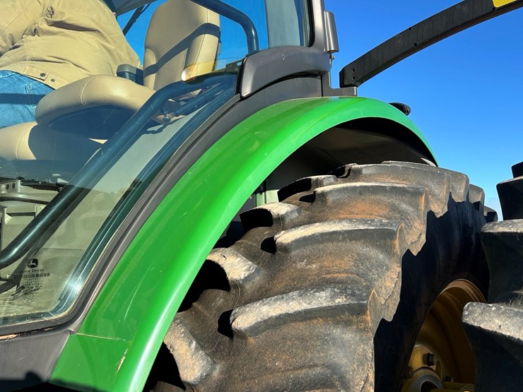 2019-john-deere-8370r-image-36