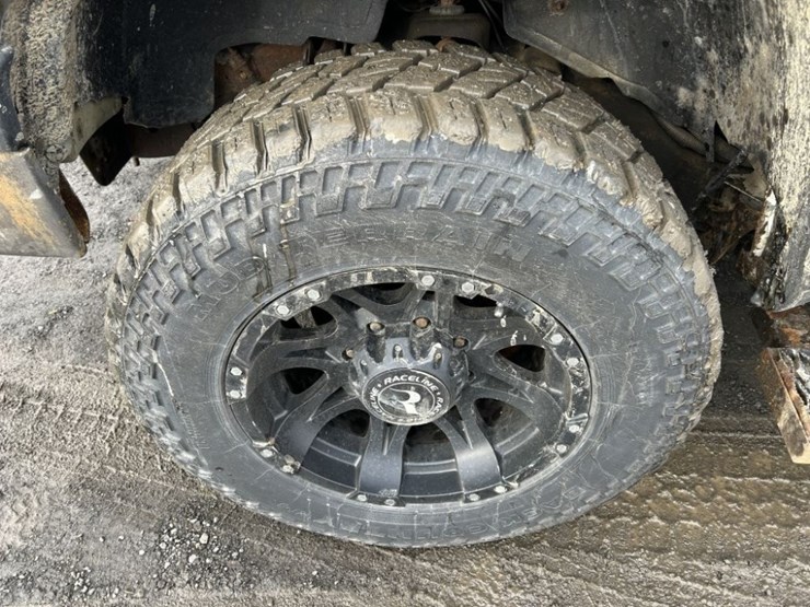 2006-chevrolet-silverado-3500-image-30