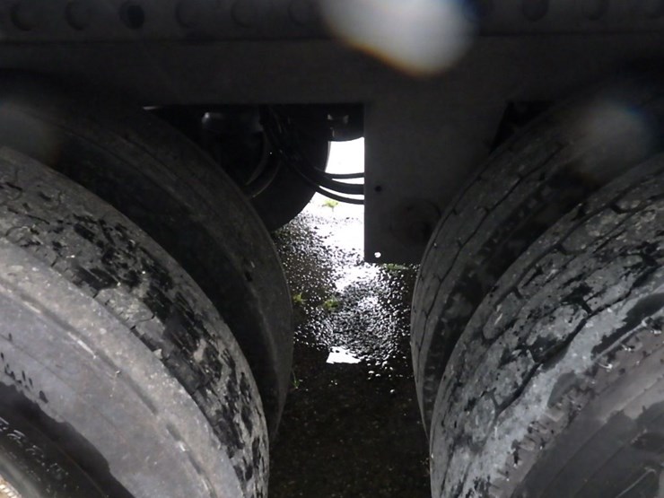 2018-hyundai-translead-image-18