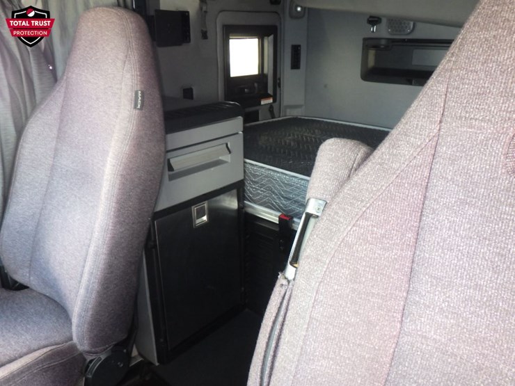 2023-mack-anthem-image-19