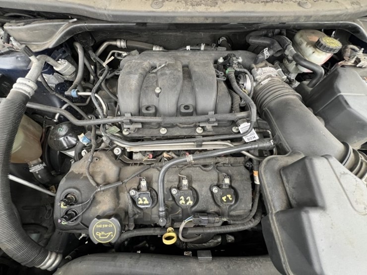 2017-ford-explorer-image-13