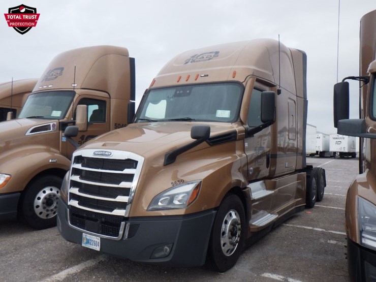 2023-freightliner-cascadia-126-image-1