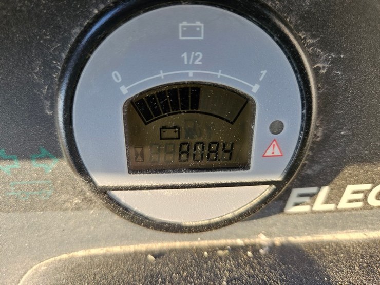 john-deere-tx-4x2-image-16