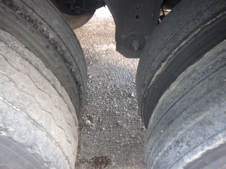 2022-utility-4000d-x-image-13