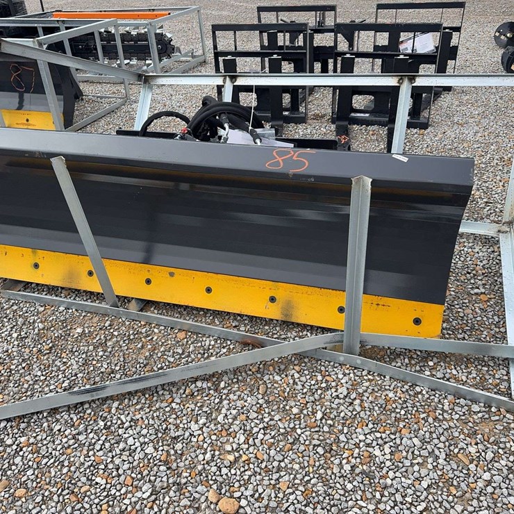 Unused Skid Steer Dozer Blade(with controller)