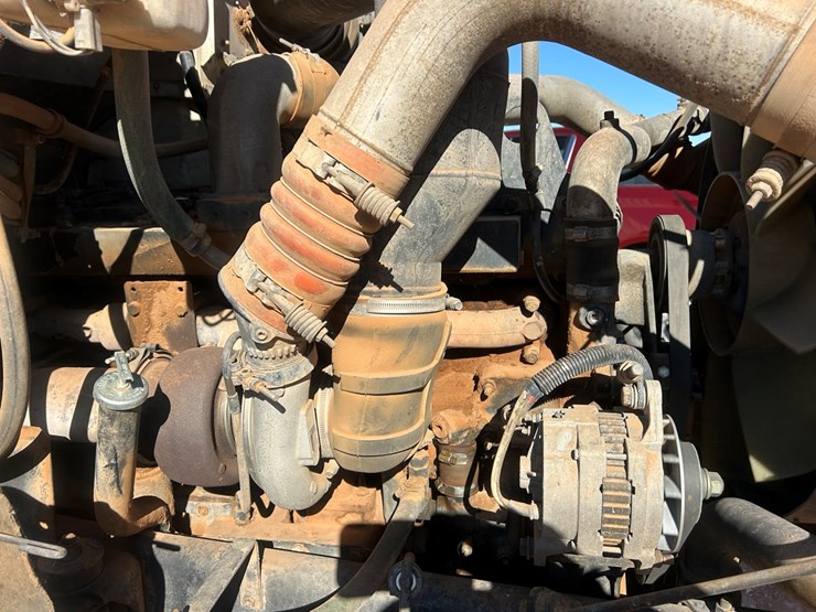 1996-international-9200-image-31