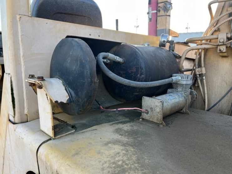 1989-deere-762b-image-16