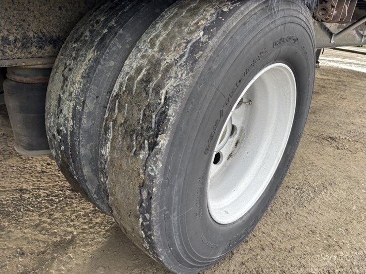 2007-wilson-cf-900-image-23