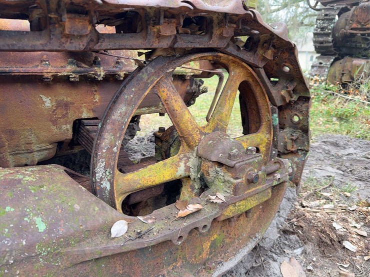 caterpillar-2-ton-crawler-image-29