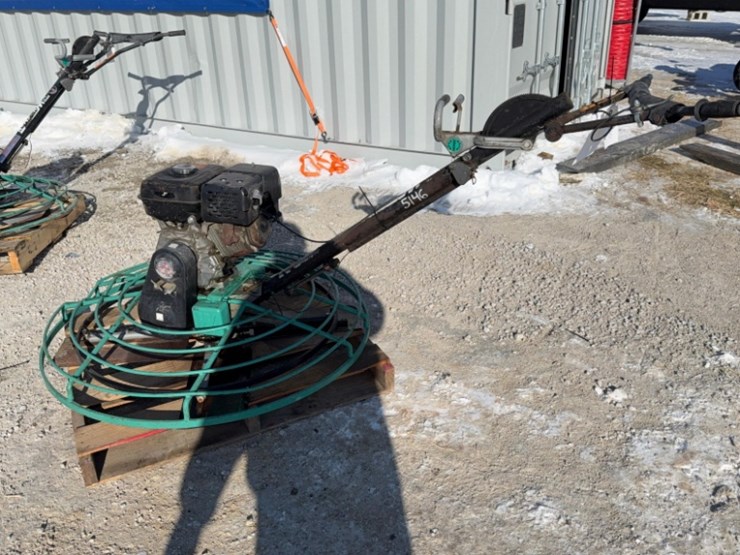 whiteman-ba48h-4'-power-trowel-with-honda-motor-s.n#-c10130322-image-1