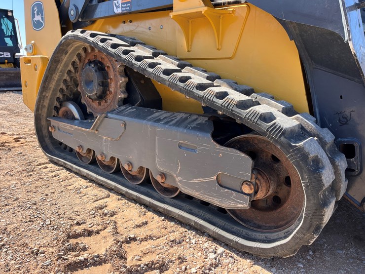 2019-deere-317g-image-7