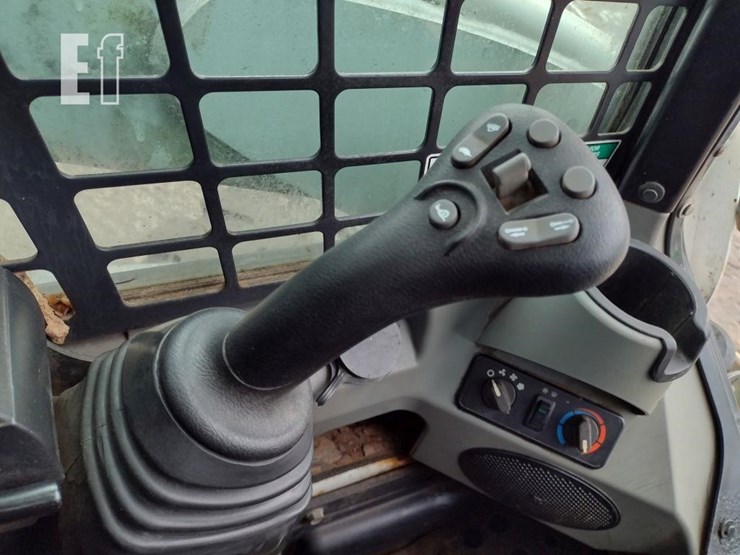 2015-bobcat-a770-image-10