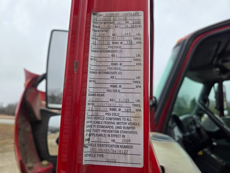 2007-international-durastar-4300-image-47