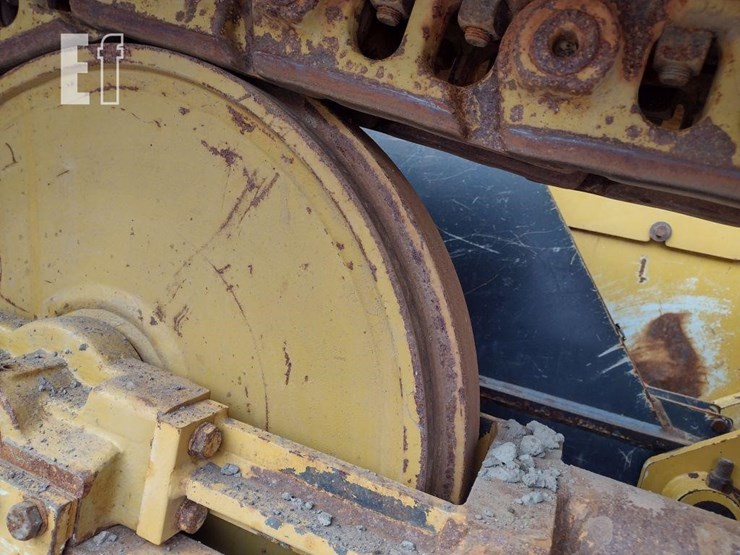 2022-deere-650k-lgp-image-27