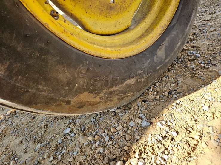 john-deere-7000-image-44