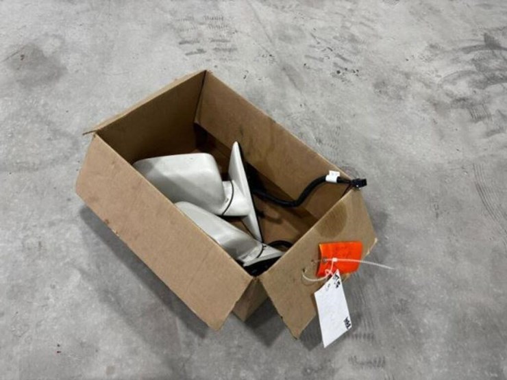 qty-of-(2)-lincoln-ls-side-mirrors-image-7