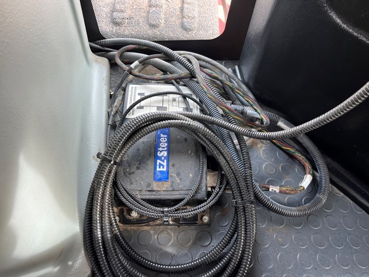 2009-versatile-435-image-38