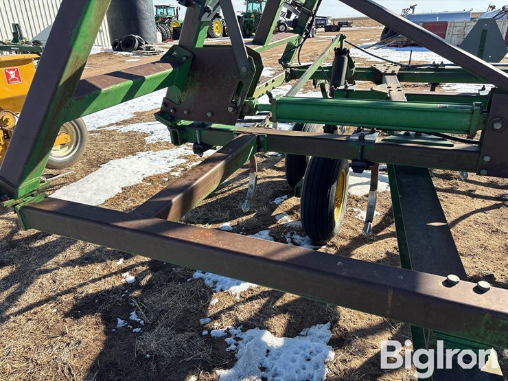 1990-john-deere-610-image-14