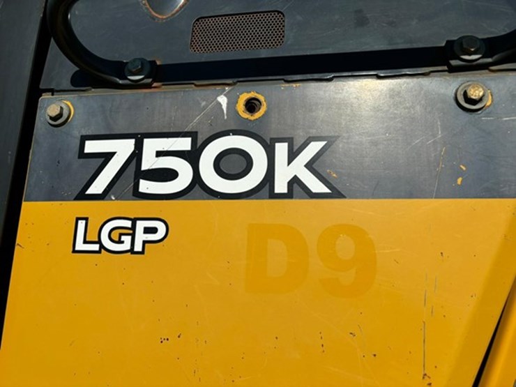 2015-deere-750k-lgp-image-19