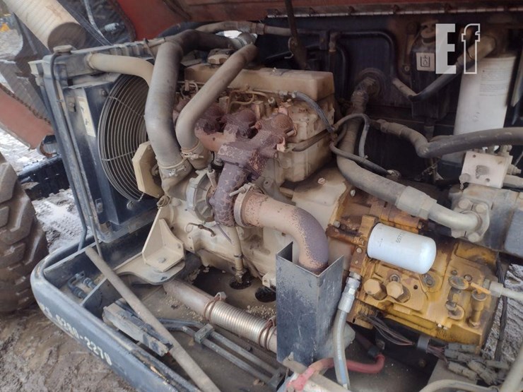 2005-jlg-g9-43a-image-25