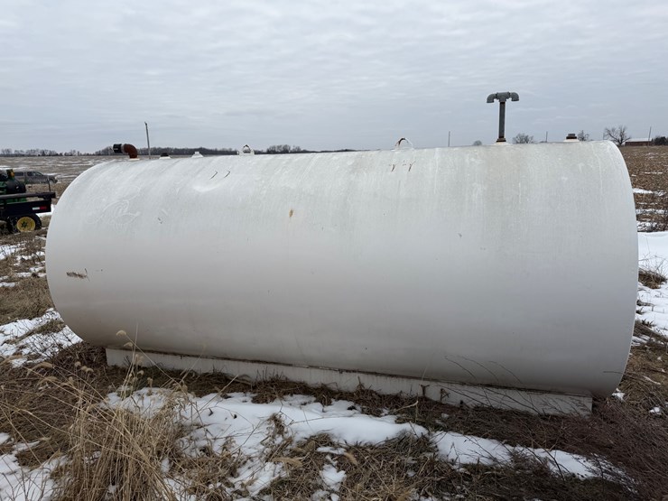 #1011-•-1000-gal-fuel-tank-image-3