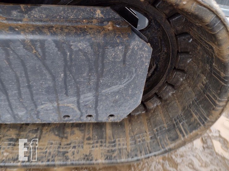 2023-deere-30g-image-40