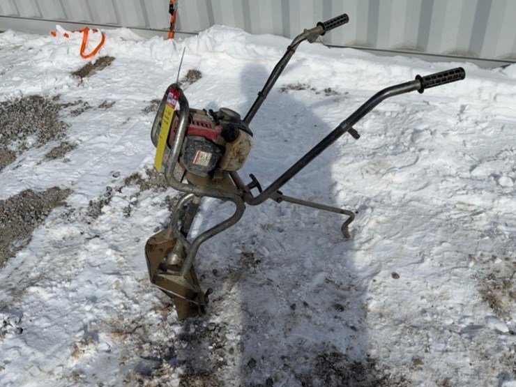 whiteman-viber-strike-screed-head-image-6