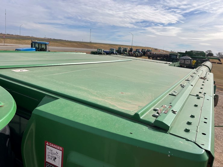 2013-john-deere-s670-image-45