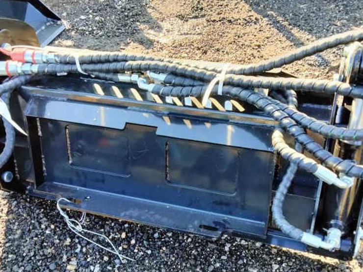 #199-•-mini-skid-steer-4-in-1-bucket-39"-image-2