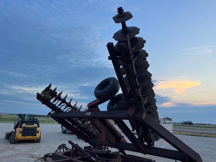 #t8059-•-miller-offset-image-13