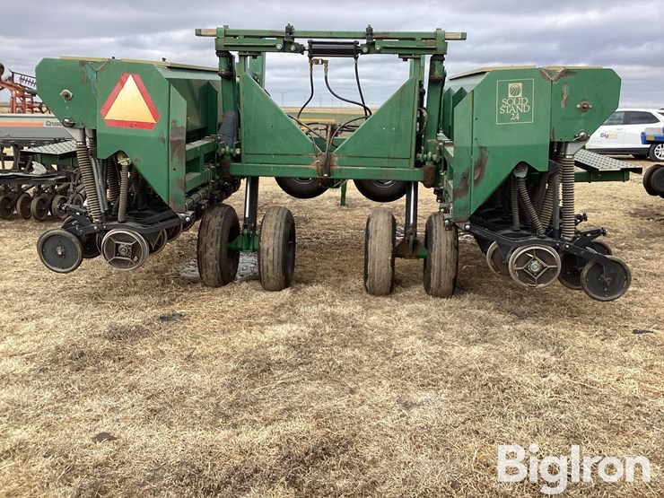 great-plains-3608860435-grain-box-drill-image-6