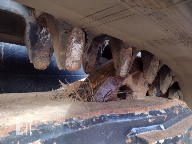 2017-morooka-mst3000vd-image-19