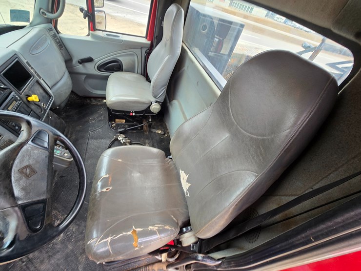 2007-international-durastar-4300-image-50